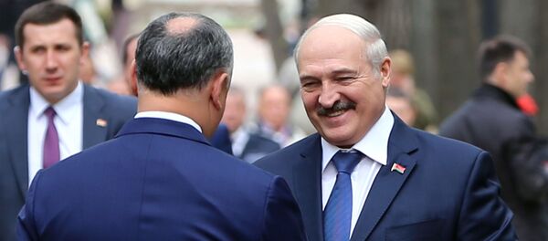 Президент Молдовы Игорь Додон и президент Беларуси Александр Лукашенко - Sputnik Беларусь
