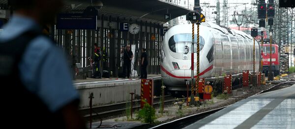 Поезд на вокзале Франкфурта - Sputnik Беларусь