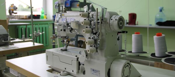 Сейчас бывший трудовой коллектив ЗАО Сакавица готовит обращение в госорганы - люди хотят просто работать, а не дожидаться выяснения отношений между собственниками и директором - Sputnik Беларусь