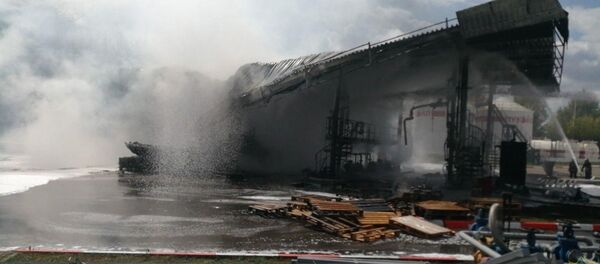 Пожар на нефтебазе в Бресте - Sputnik Беларусь