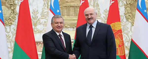 Мірзіёеў і Лукашэнка абмеркавалі усё, што робіцца ў свеце Мірзіёеў і Лукашэнка абмеркавалі усё, што робіцца ў свеце - Sputnik Беларусь