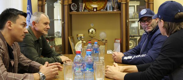 Встреча главы наблюдательного совета ХК Динамо-Минск Игоря Шуневича с тренерским штабом - Sputnik Беларусь