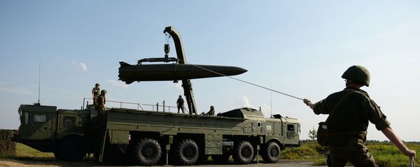 Разгортванне аператыўна-тактычнага ракетнага комплексу Іскандэр-М Разгортванне аператыўна-тактычнага ракетнага комплексу Іскандэр-М - Sputnik Беларусь