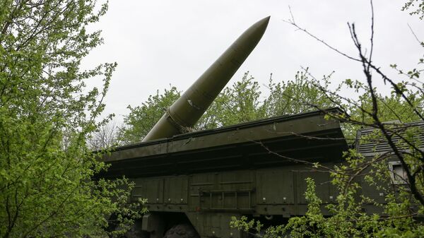 Самоходная пусковая установка (СПУ) оперативно-тактического ракетного комплекса Искандер-М - Sputnik Беларусь