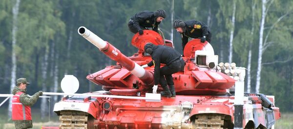 Танк Т-72Б3 команды армии Беларуси  - Sputnik Беларусь