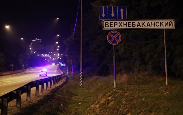 Автобус и легковушка упали с обрыва под Новороссийском, погибли дети Автобус и легковушка упали с обрыва под Новороссийском, погибли дети - Sputnik Беларусь