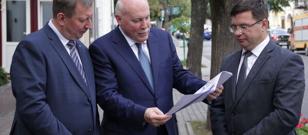 Чрезвычайный и Полномочный посол РФ в Беларуси Дмитрий Мезенцев в Бресте Чрезвычайный и Полномочный посол РФ в Беларуси Дмитрий Мезенцев в Бресте - Sputnik Беларусь