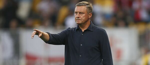 Белорусский футбольный тренер Александр Хацкевич Белорусский футбольный тренер Александр Хацкевич - Sputnik Беларусь