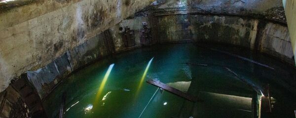 Шахты (всего их здесь четыре) и каждую защищал бронеколпак весом 460 тонн - Sputnik Беларусь