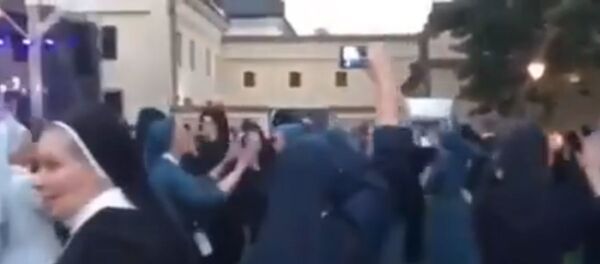 Монашки станцевали под трек Ники Минаж - Sputnik Беларусь