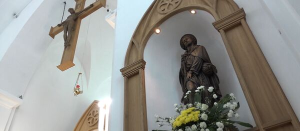 Молитва и торжественное богослужение в честь 155 летия со дня освящения костела Пресвятой Троицы (святого Роха) - Sputnik Беларусь