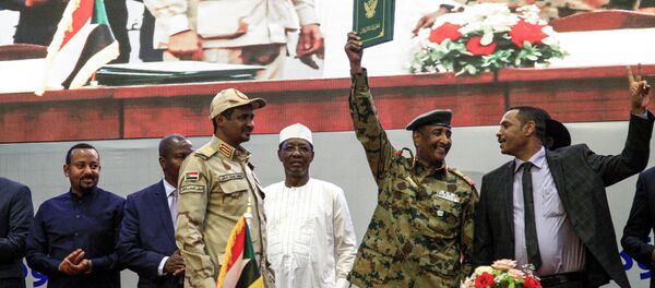 Соглашение о переходном периоде подписали в Судане  - Sputnik Беларусь