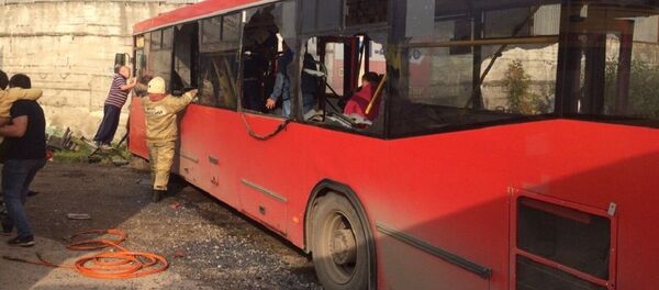 Выросло число пострадавших в Перми, где автобус врезался в здание - Sputnik Беларусь