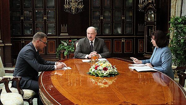 Президент Беларуси Александр Лукашенко 19 августа согласовал назначение руководителей местных органов власти  - Sputnik Беларусь