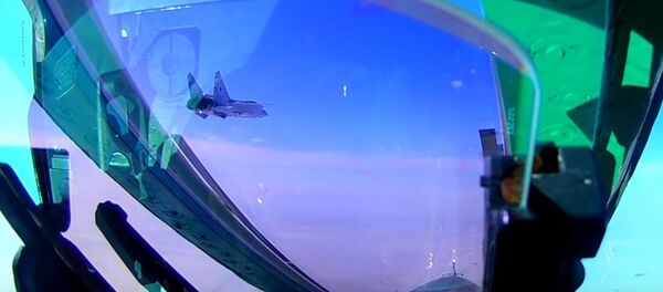 Российские истребители провели учебный бой в стратосфере - Sputnik Беларусь