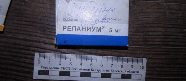 Пятилетние двойняшки отравились таблетками покойного дедушки - Sputnik Беларусь