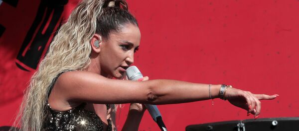 Певица Ольга Бузова Певица Ольга Бузова - Sputnik Беларусь