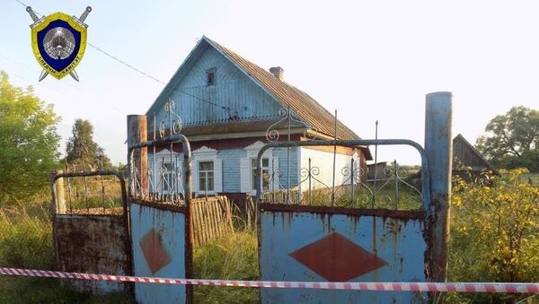 Дом в Глусском районе, где было совершено убийство - Sputnik Беларусь