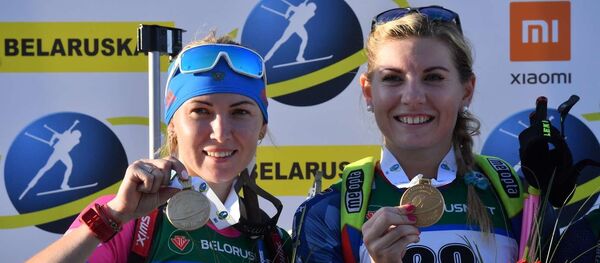 Чемпионки мира по летнему биатлону Екатерина Глазырина и Люция Харватова - Sputnik Беларусь