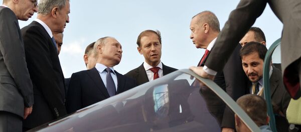 Президент РФ В. Путин и президент Турции Р. Т. Эрдоган посетили авиасалон МАКС 2019 - Sputnik Беларусь