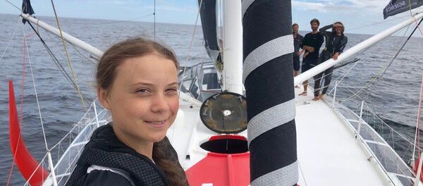 16-летняя эко-активистка Грета Тунберг на яхте Malizia II - Sputnik Беларусь