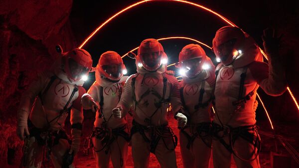 Туристов приглашают в пещеру на севере Испании, где можно почувствовать себя как на Марсе - Sputnik Беларусь