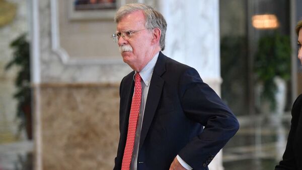 Советник президента США по национальной безопасности Джон Болтон во Дворце Независимости в Минске - Sputnik Беларусь