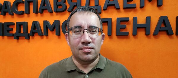 Дырэктар фонду Гістарычная памяць Аляксандр Дзюкаў Дырэктар фонду Гістарычная памяць Аляксандр Дзюкаў - Sputnik Беларусь