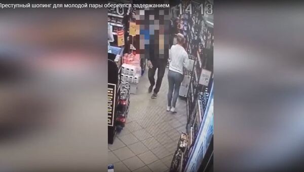Преступный шопинг: в Минске задержана парочка с сумкой-невидимкой - Sputnik Беларусь