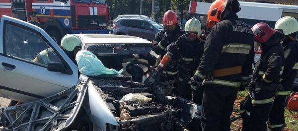 Мужчина на Nissan врезался в столб на Притыцкого Мужчина на Nissan врезался в столб на Притыцкого - Sputnik Беларусь