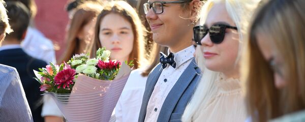 Школьники на линейке - Sputnik Беларусь