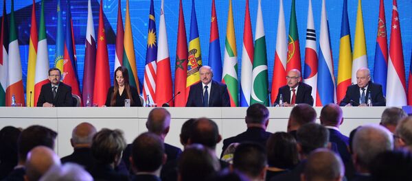 Аляксандр Лукашэнка выступае на канферэнцыі па барацьбе з тэрарызмам - Sputnik Беларусь