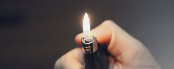 Зажигалка, архивное фото - Sputnik Беларусь