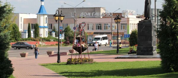 В самом центре Дзержинска собраны сразу все достопримечательности классического белорусского городка - Sputnik Беларусь