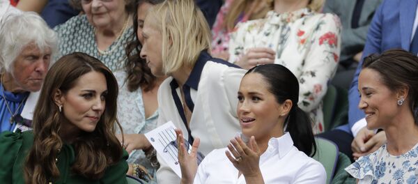 Кейт Миддлтон и Меган Маркл Кейт Миддлтон и Меган Маркл - Sputnik Беларусь