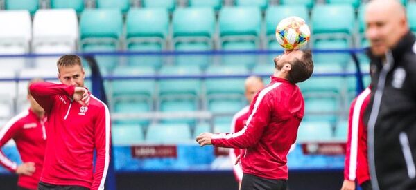 Футболисты сборной Беларуси на тренировке - Sputnik Беларусь