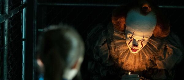 Клоун Пеннивайз в фильме Оно-2 - Sputnik Беларусь