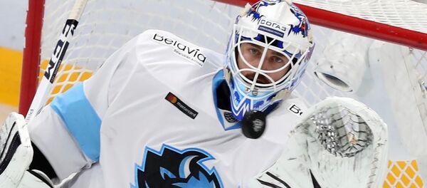 Голкипер ХК Динамо Юнас Энрот - Sputnik Беларусь