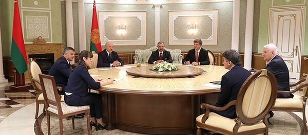 Лукашэнка сустрэўся з арганізатарамі мачта Еўропа - ЗША Лукашэнка сустрэўся з арганізатарамі мачта Еўропа - ЗША - Sputnik Беларусь