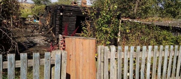 Дачница после убийства подруги подожгла ее дом - Sputnik Беларусь