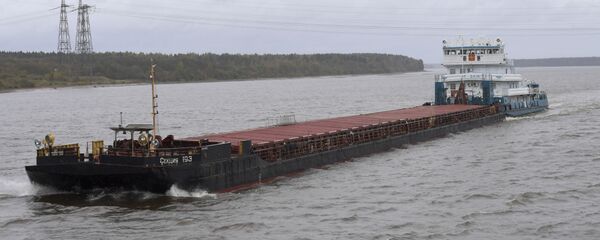 Речная баржа, архивное фото - Sputnik Беларусь