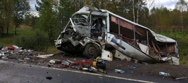 Жуткое ДТП под Ярославлем: 7 человек погибли, почти 30 травмированы - Sputnik Беларусь