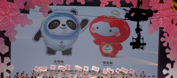 Маскоты Олимпийских игр 2022 показали в Пекине Маскоты Олимпийских игр 2022 показали в Пекине - Sputnik Беларусь