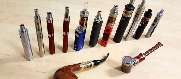 Электронные сигареты, архивное фото Электронные сигареты, архивное фото - Sputnik Беларусь