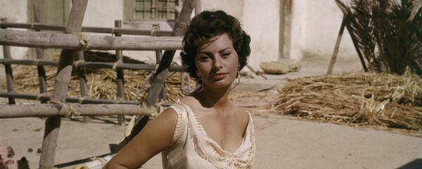 Итальянская актриса Софи Лорен - Sputnik Беларусь