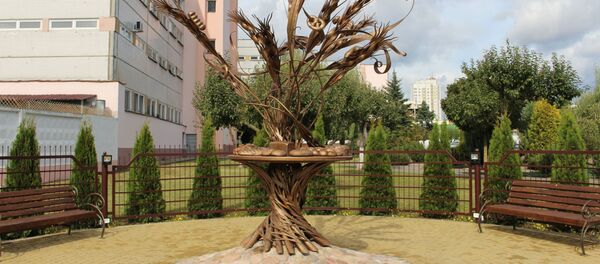 Скульптура Хлебное дерево в Гродно - Sputnik Беларусь