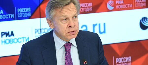 Сенатар Аляксей Пушкоў - Sputnik Беларусь