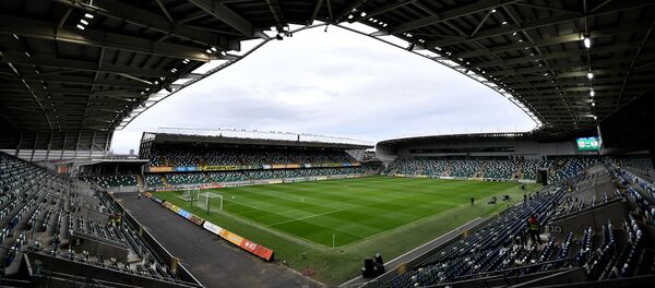 Стадион Уиндзор Парк в Белфасте Стадион Уиндзор Парк в Белфасте - Sputnik Беларусь