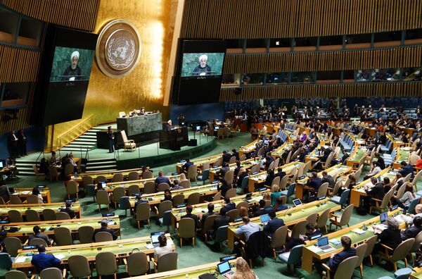 Роухани: Иран не доверяет предложениям США начать переговоры - Sputnik Беларусь