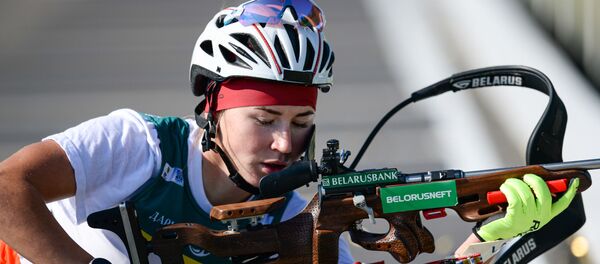 Белорусская биатлонистка Динара Алимбекова Белорусская биатлонистка Динара Алимбекова - Sputnik Беларусь